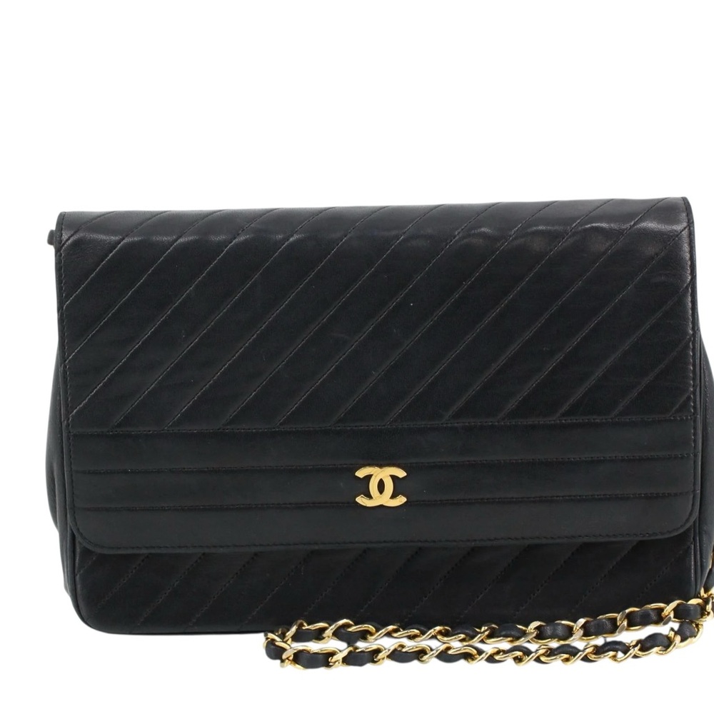 CHANEL Diagonal Chevron Quilted Lambskin